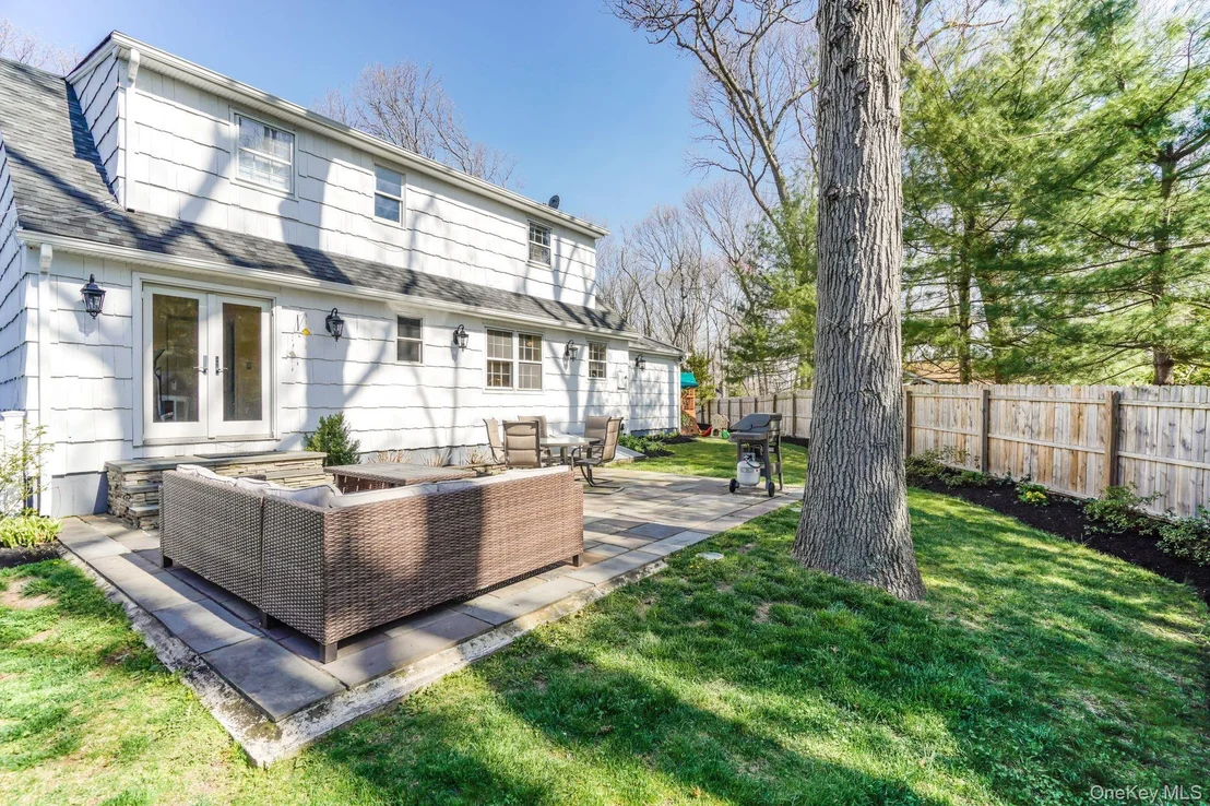 Photo of 3 Triangle Drive