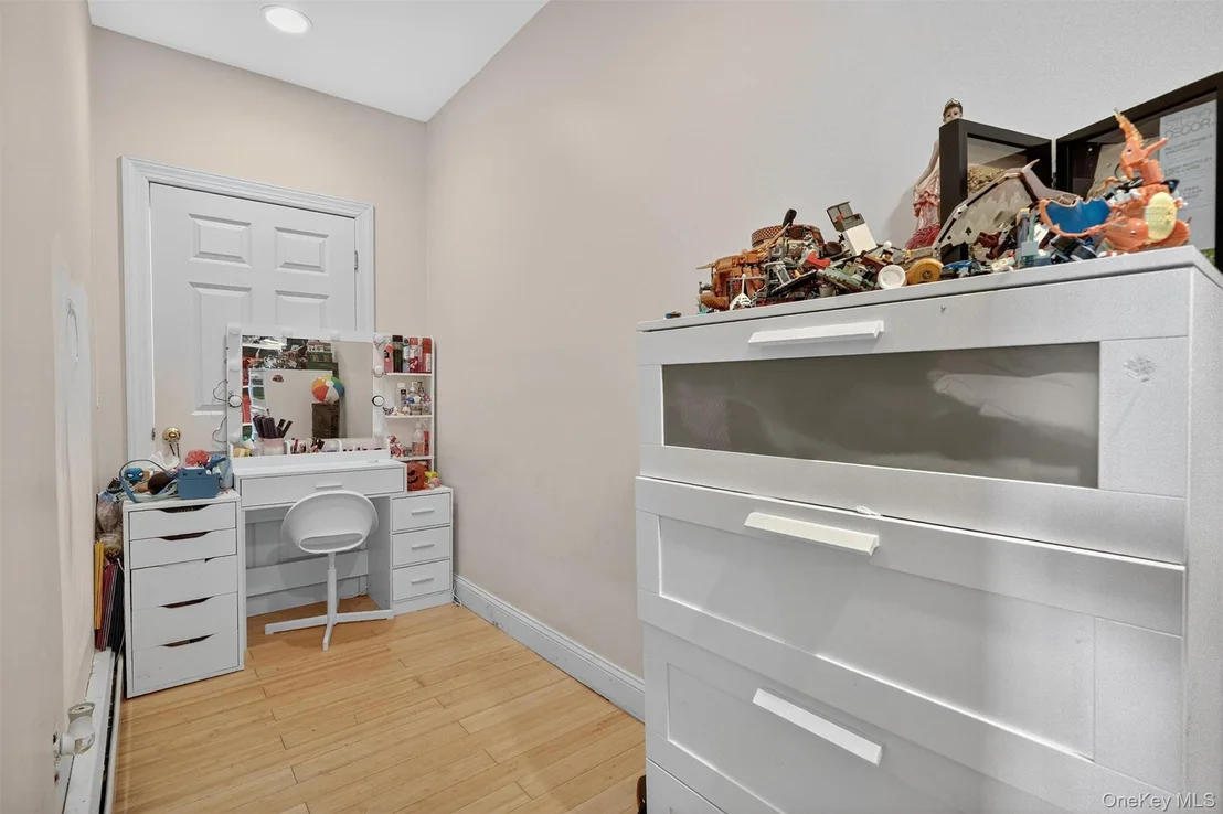 Photo of 16 Maple Place