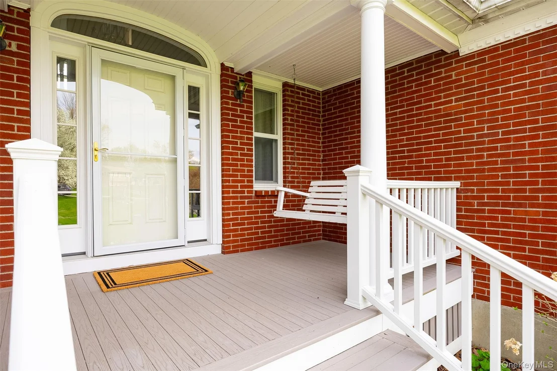 Photo of 102 Beaver Road