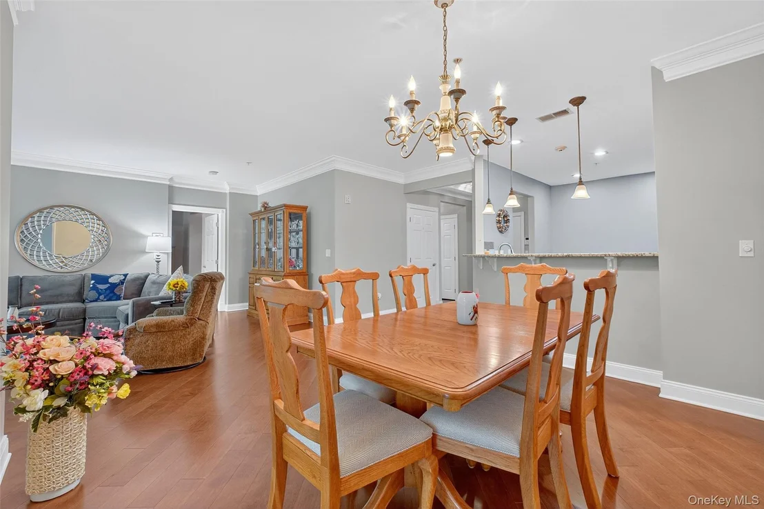 Photo of 423 Regency Drive
