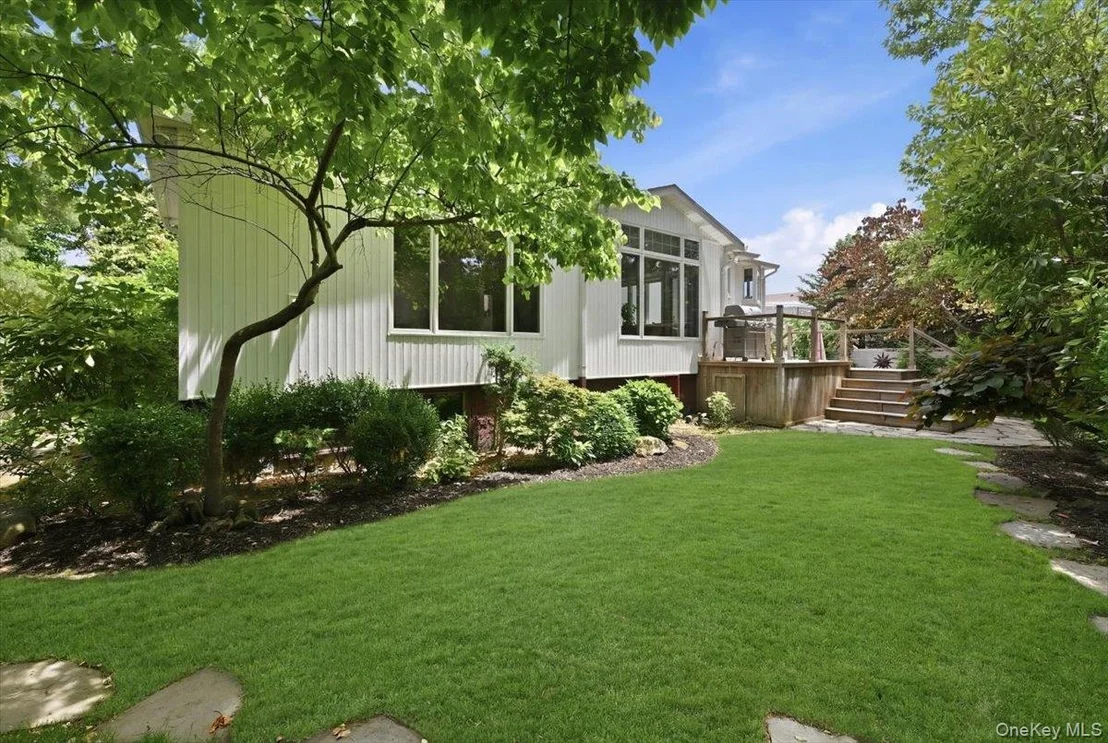 Photo of 15 Seneca Place