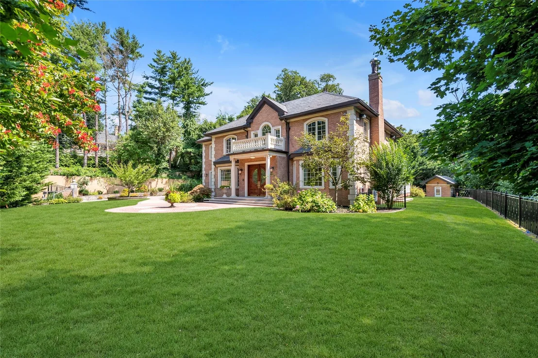 Photo of 8 Chanticlare Drive