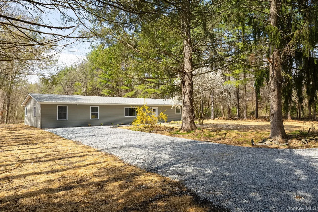 Photo of 7 Eckelman Drive