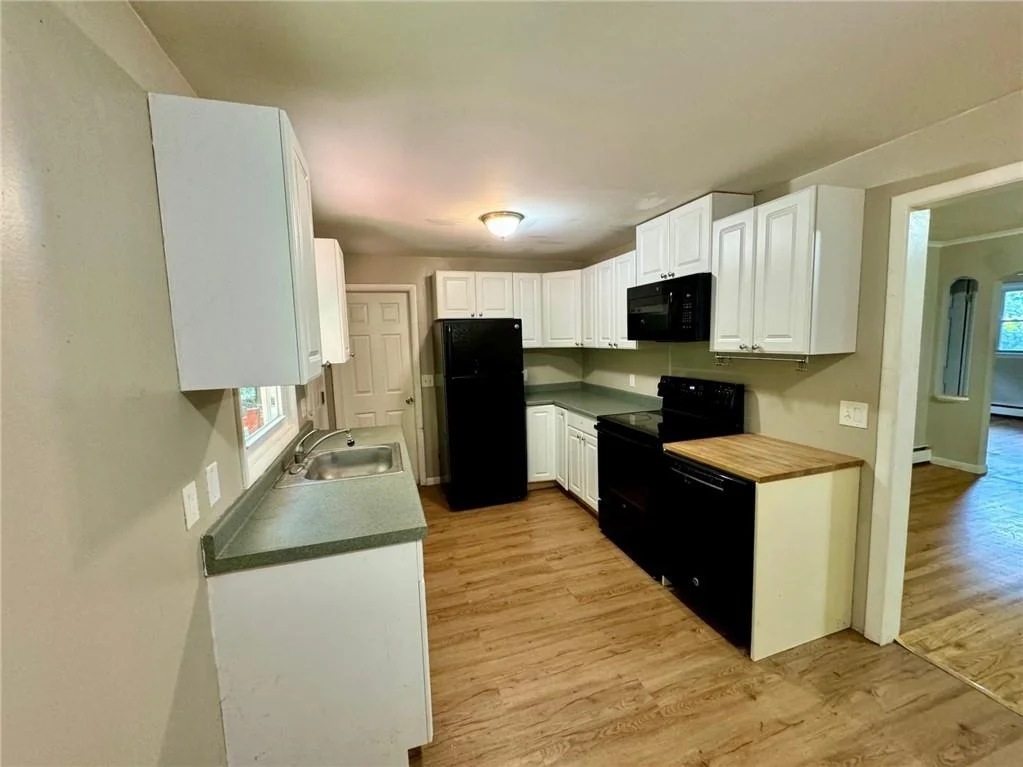 Photo of 2184 South Road