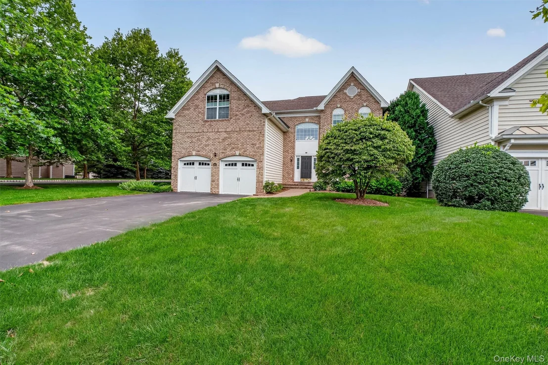 Photo of 201 Roosevelt Drive
