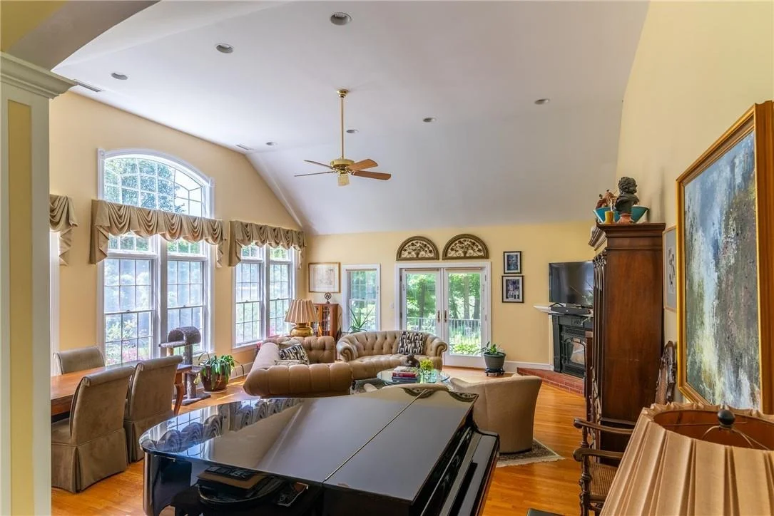 Photo of 614 Bedford Road