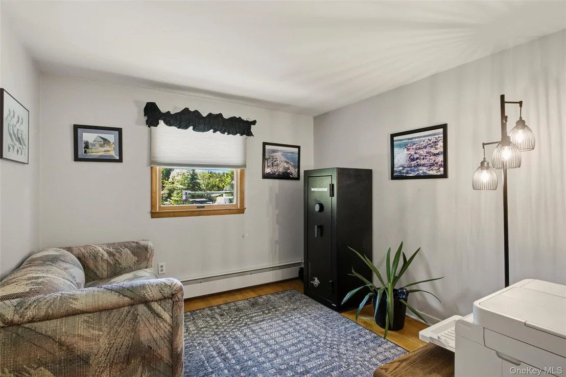 Photo of 32 Meadow Ridge Road