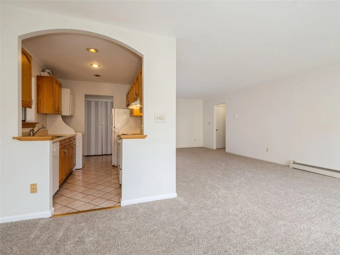 Photo of Unit 8 at 2 Loudon Drive