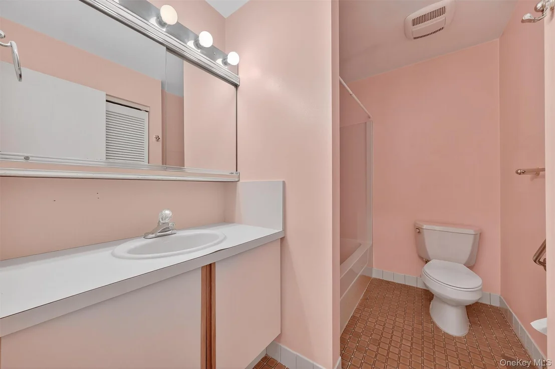Photo of 27 Waterview Estate