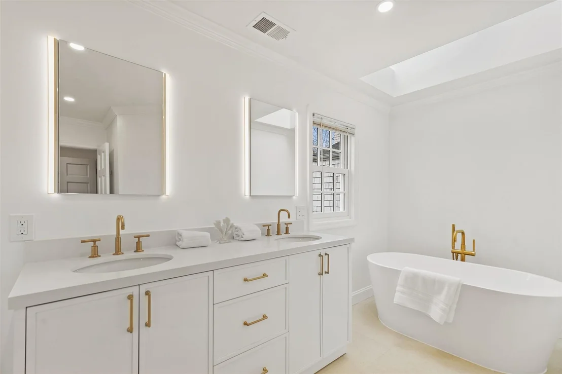Photo of 10 Stonycrest