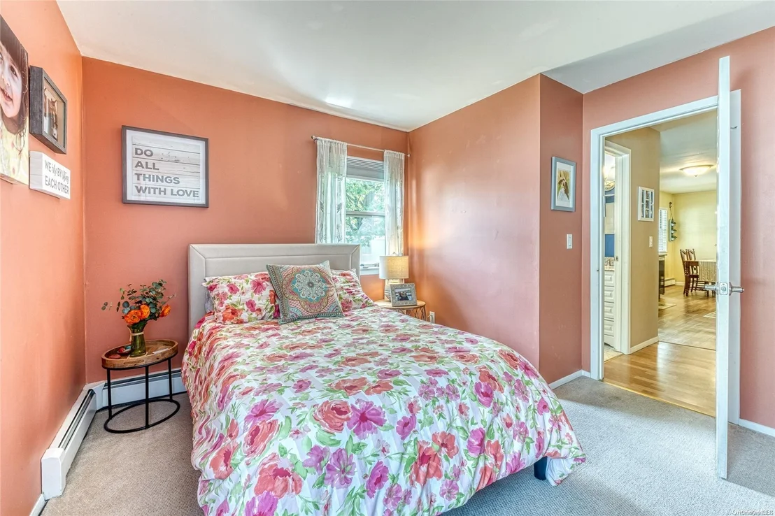 Photo of 2174 Hamilton Road