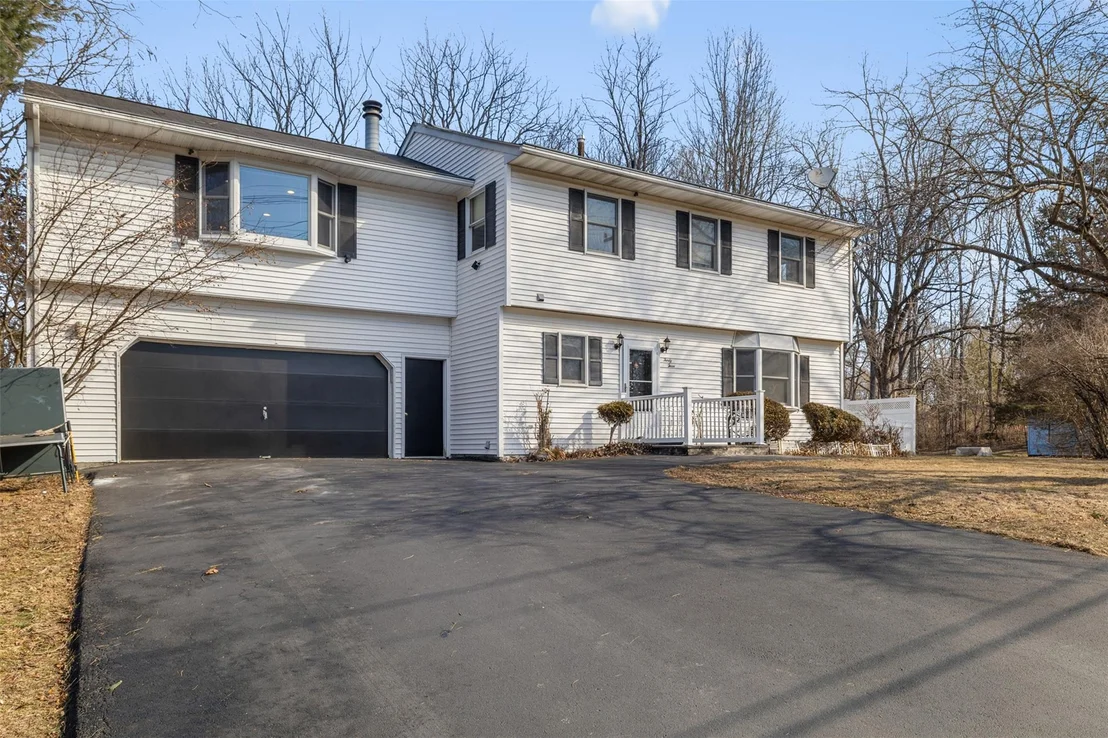 Photo of 33 Ireland Drive