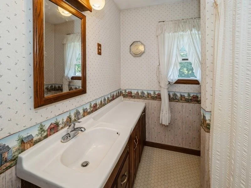 Photo of 508 Noxon Road