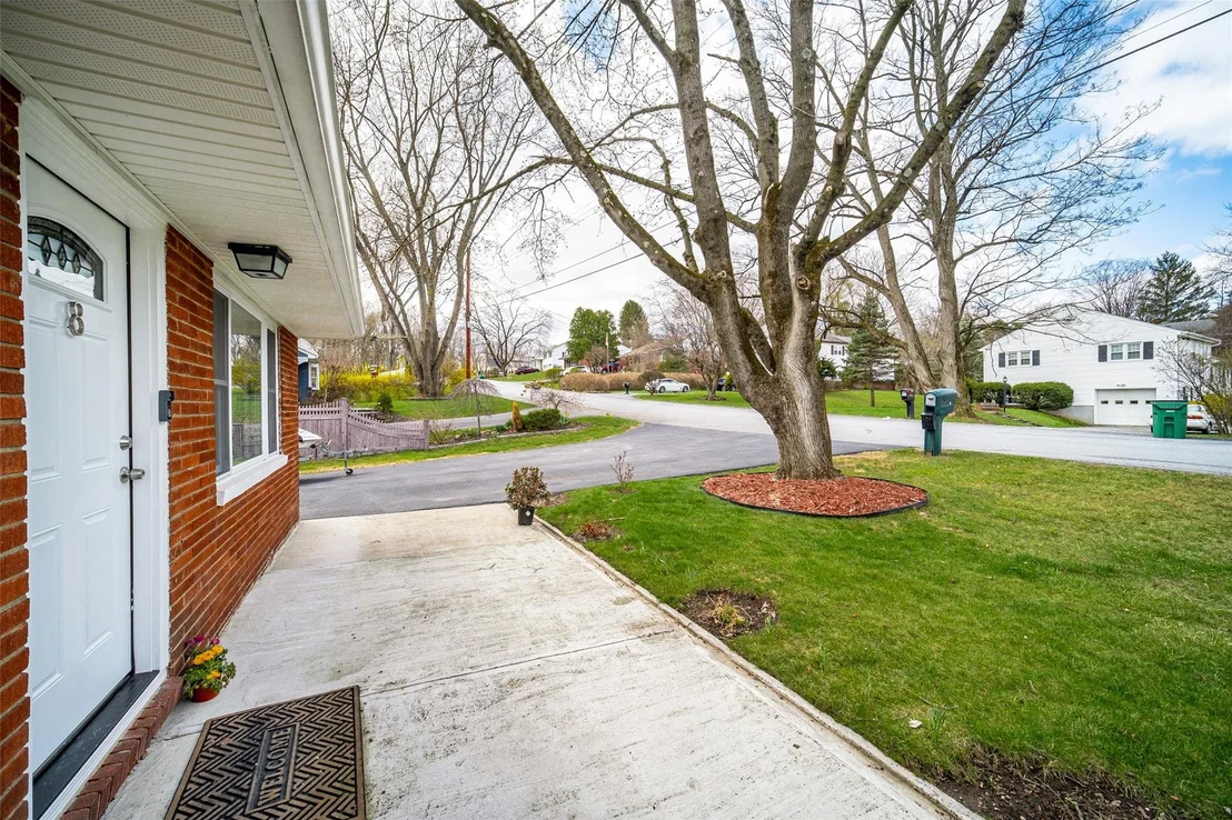 Photo of 8 Ludlow Drive
