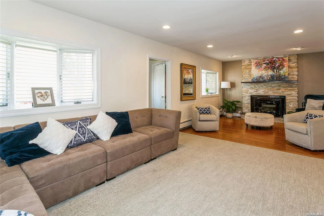 Photo of 110 Cushing Avenue