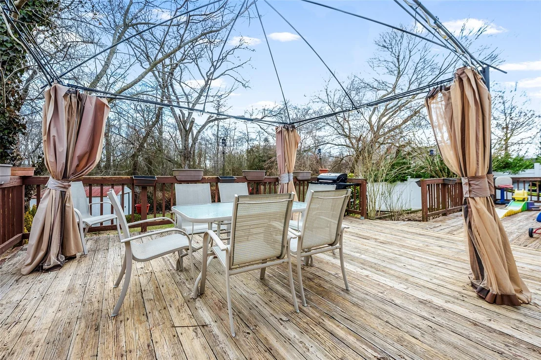 Photo of 2091 North Drive