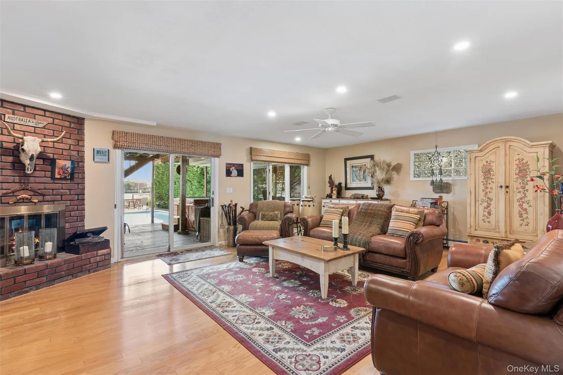 Photo of 2883 Judith Drive