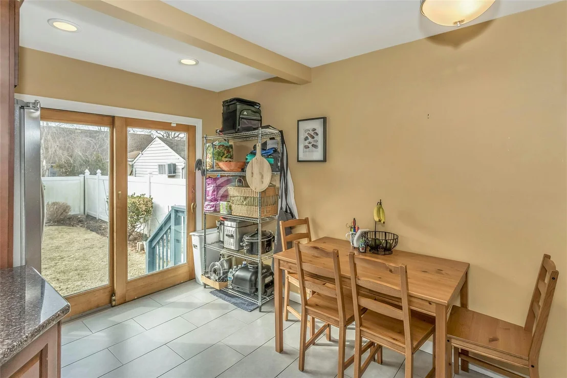 Photo of 61 Audrey Avenue