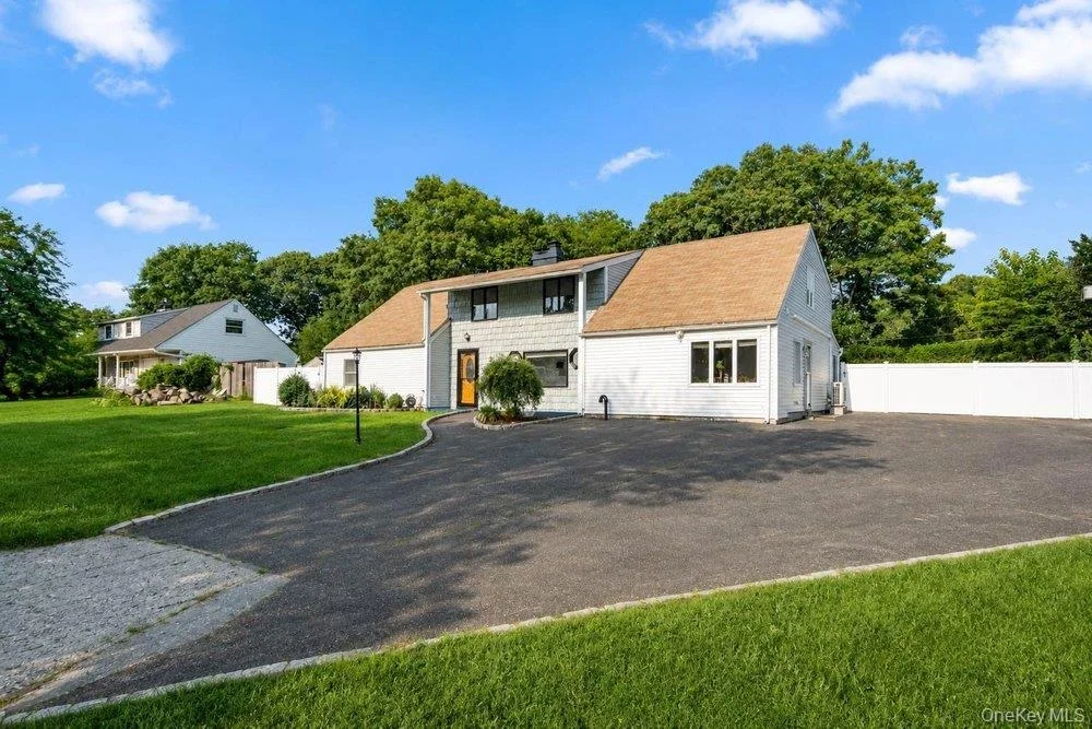 Photo of 21 Hackberry Lane
