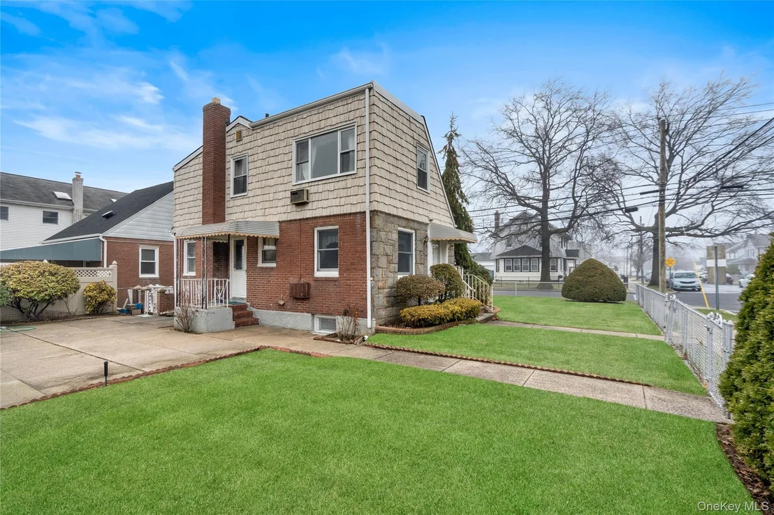 Photo of 181 Monroe Street