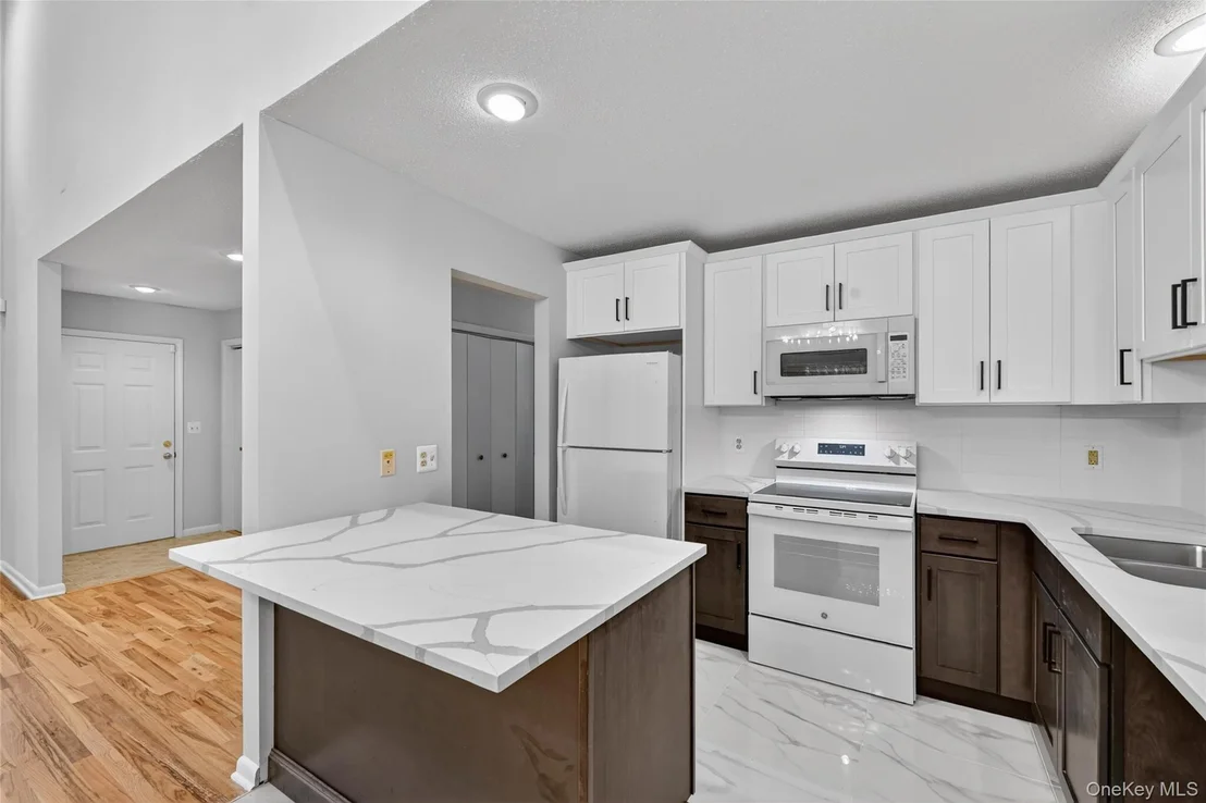 Photo of 6 Summit Place