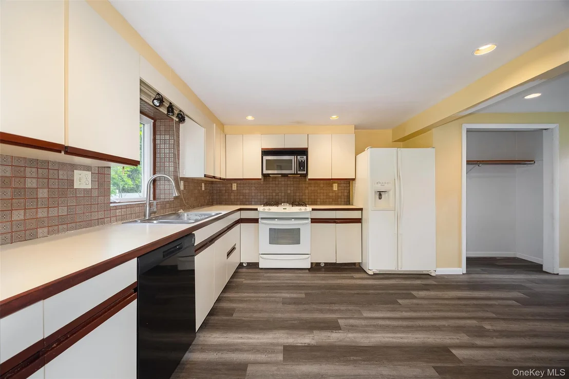 Photo of 19 Tor Road