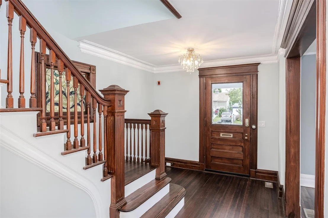 Photo of 131 Ostrander Avenue