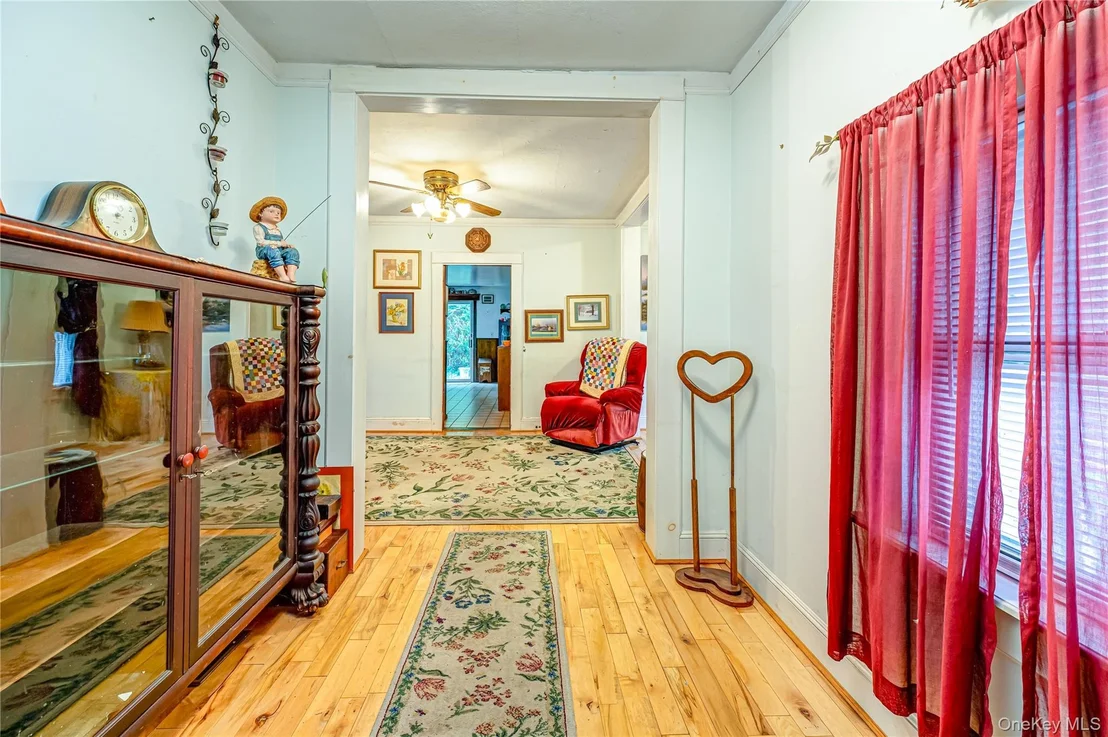Photo of 34 Boulevard Avenue