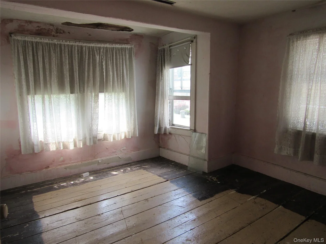 Photo of 151 Main Street