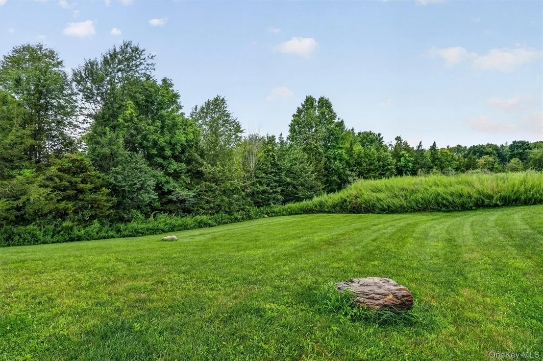 Photo of 20 Mountainside Drive