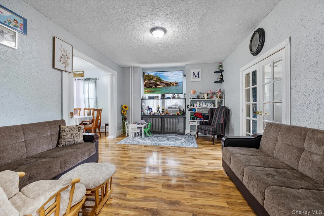 Photo of 64 Maple Avenue