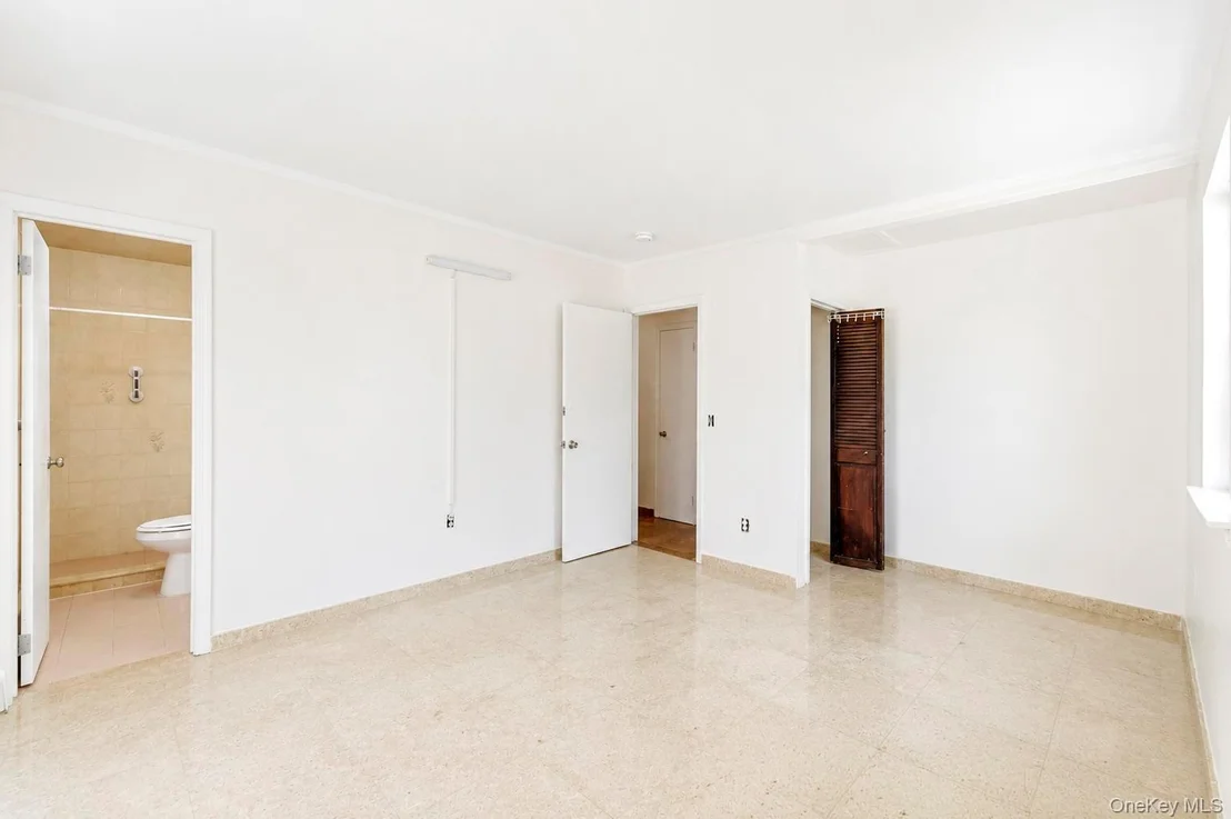 Photo of 43 harrison Drive