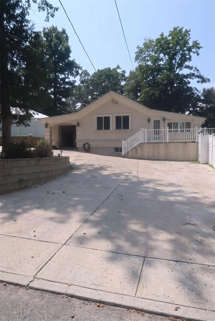 Photo of 28 Higgins Trail