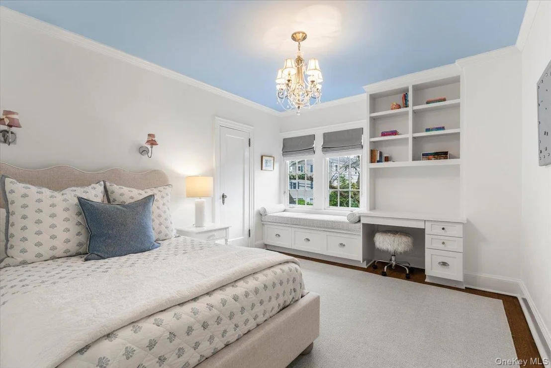 Photo of 30 Lindbergh Avenue