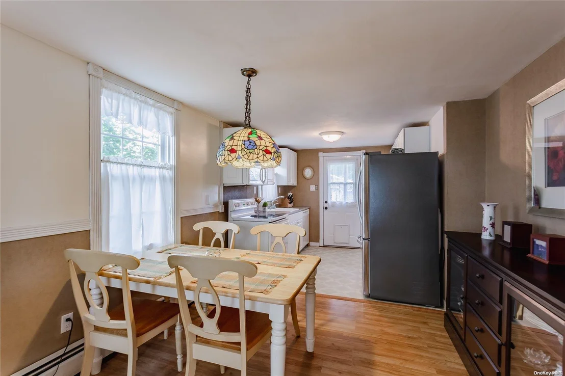 Photo of 164 Wilson Boulevard