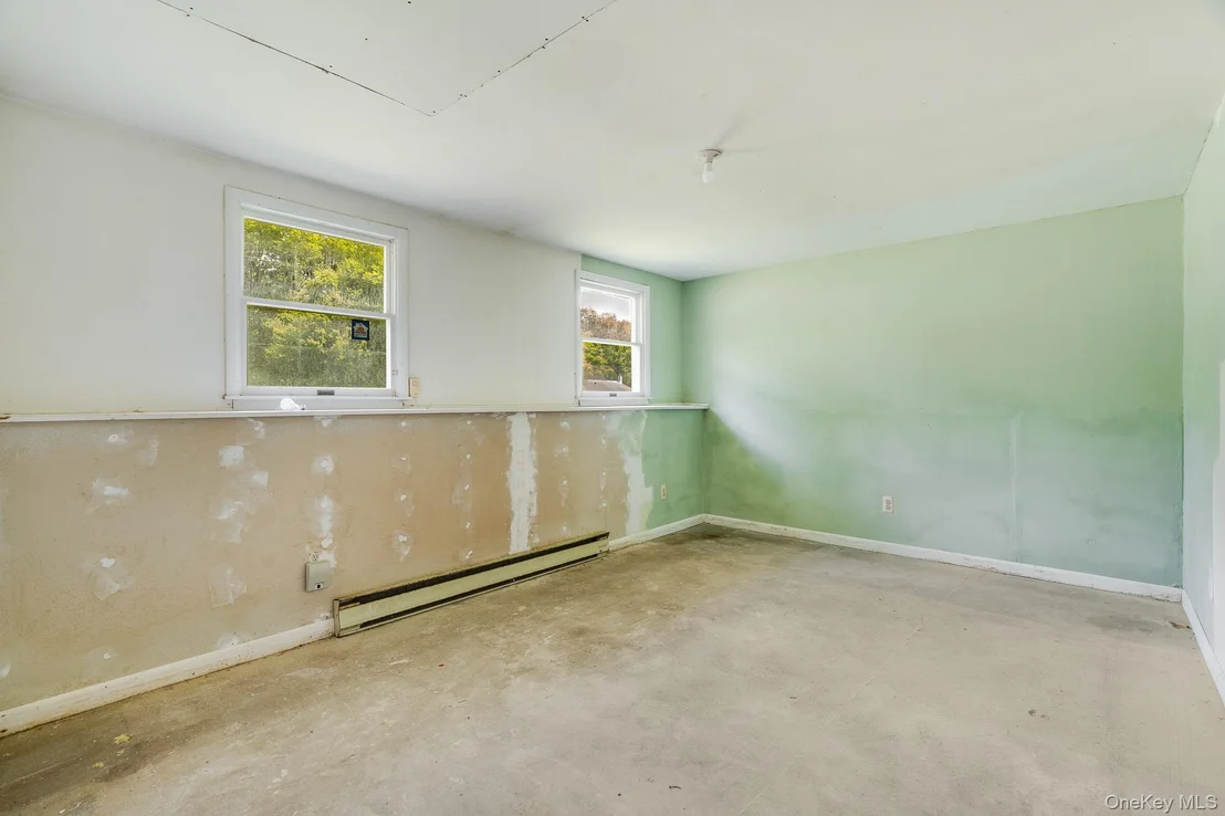 Photo of 16 Riverside Drive