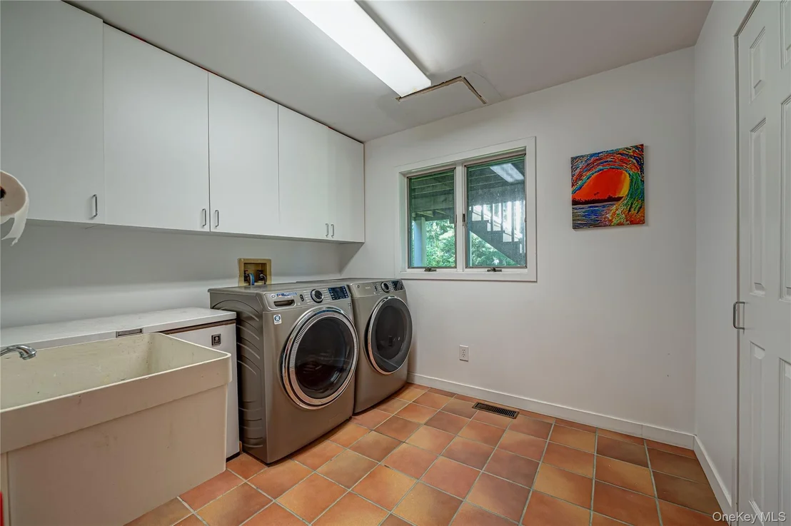 Photo of 81 Manor Lane