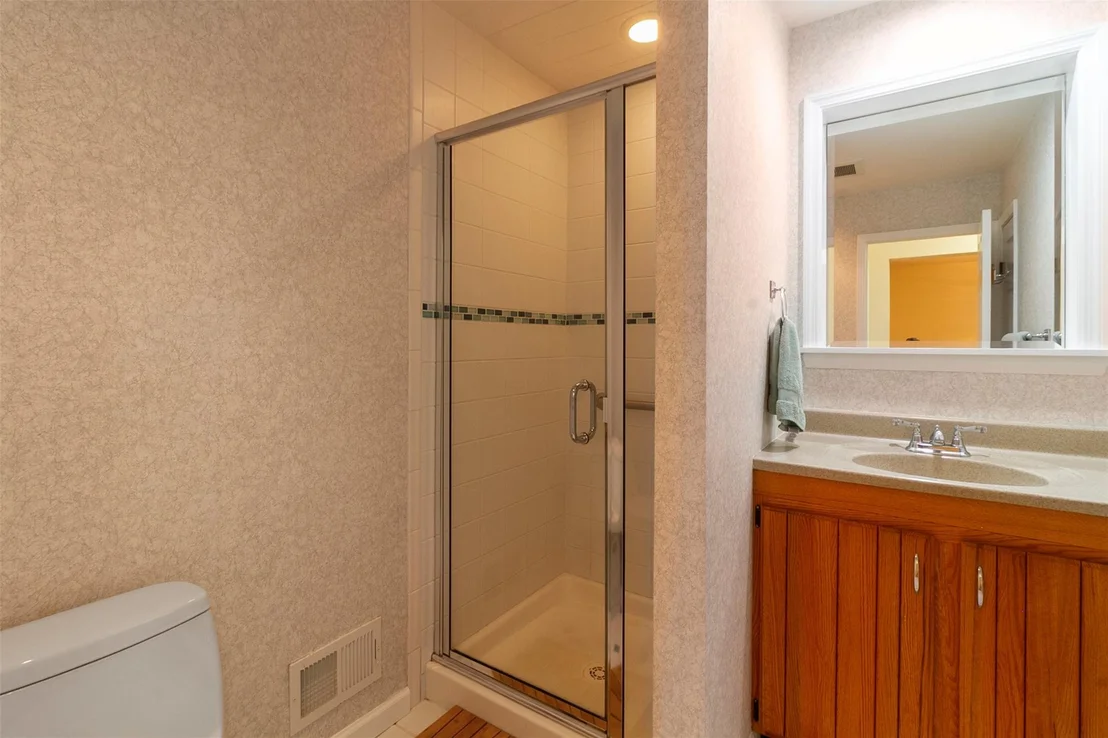 Photo of 8 Knoll View