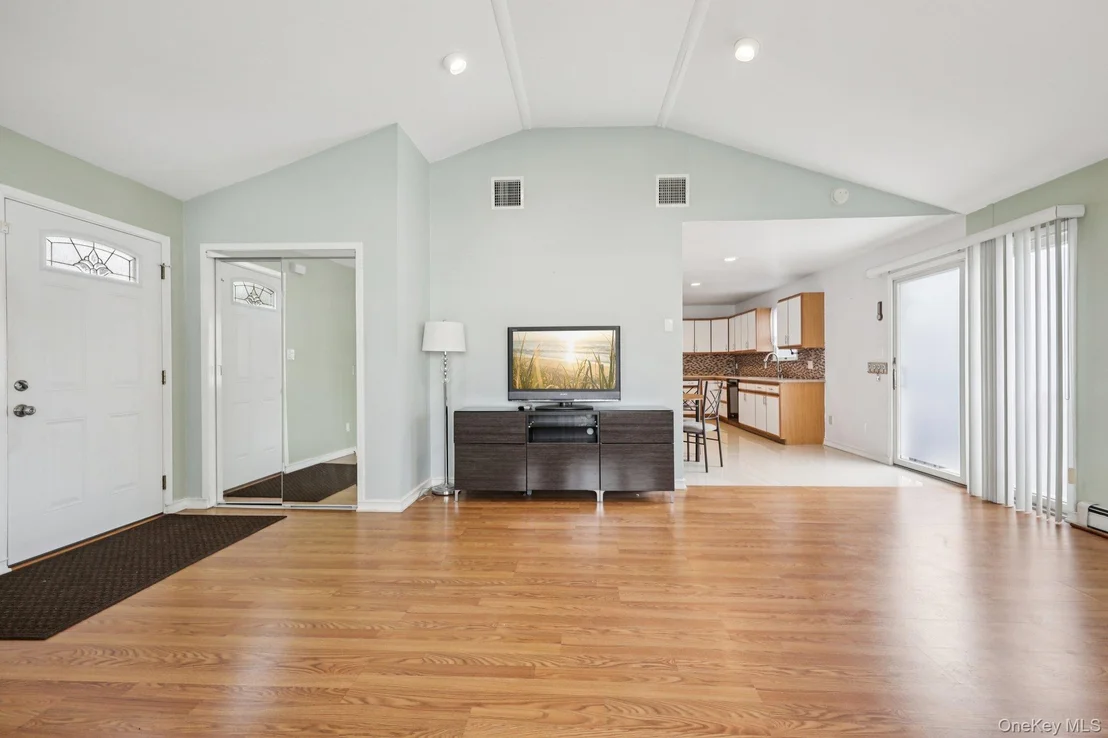 Photo of 11 Mid Place