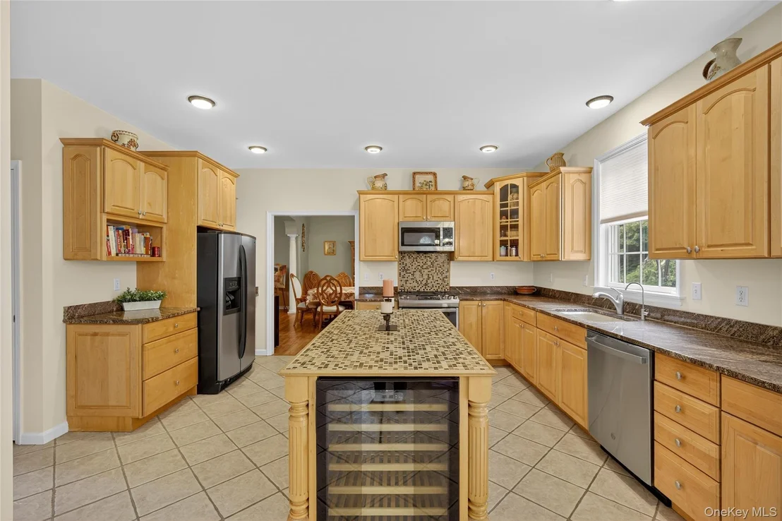 Photo of 14 Meadow Crest Drive