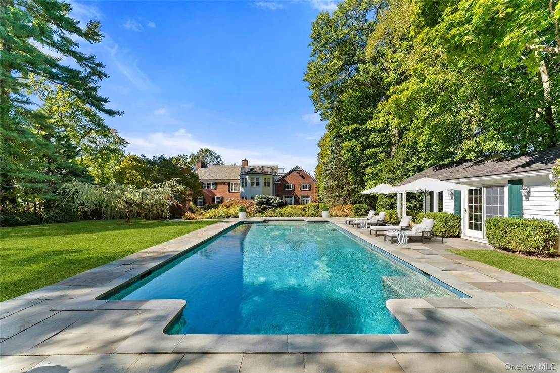 Photo of 8 Cooper Road