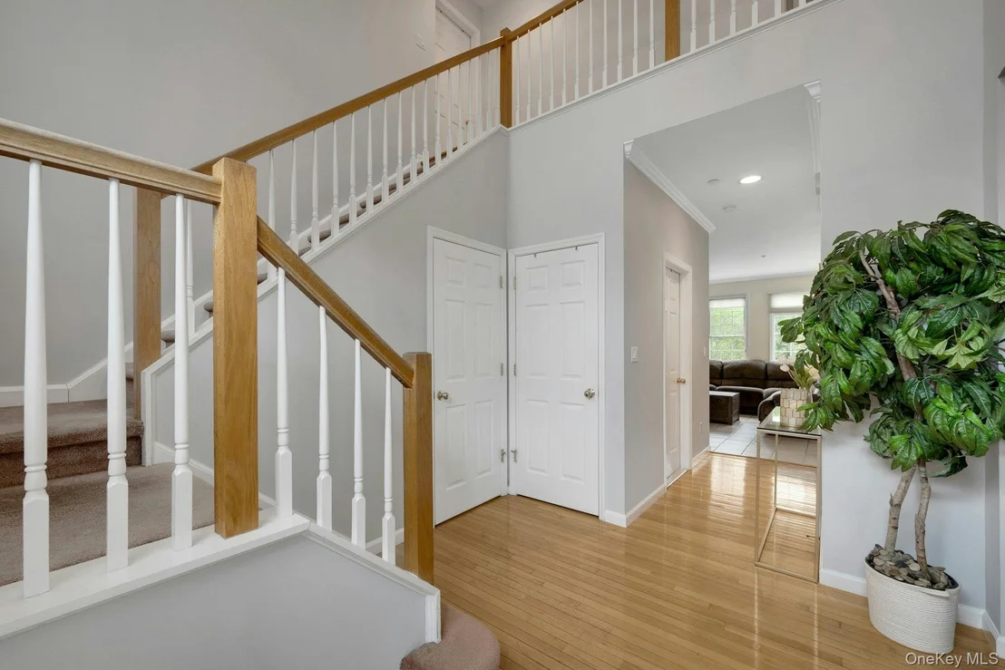 Photo of 33 Valimar Boulevard