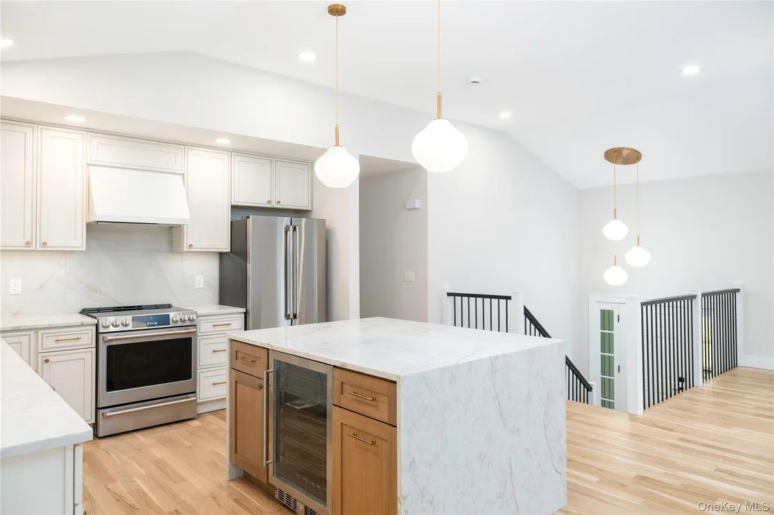 Photo of 15 Tompkins Avenue