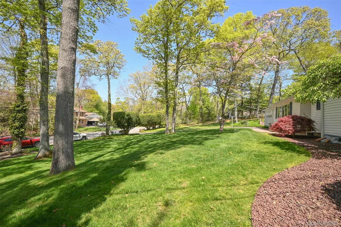Photo of 8 Roundabout Road