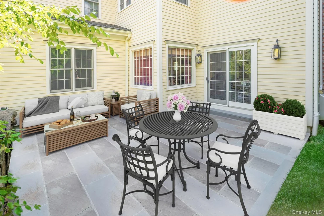 Photo of 14 Cider Mill Circle