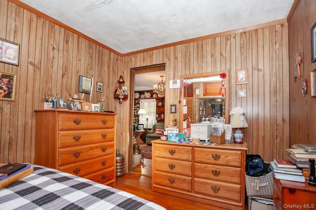 Photo of 211 Broadway