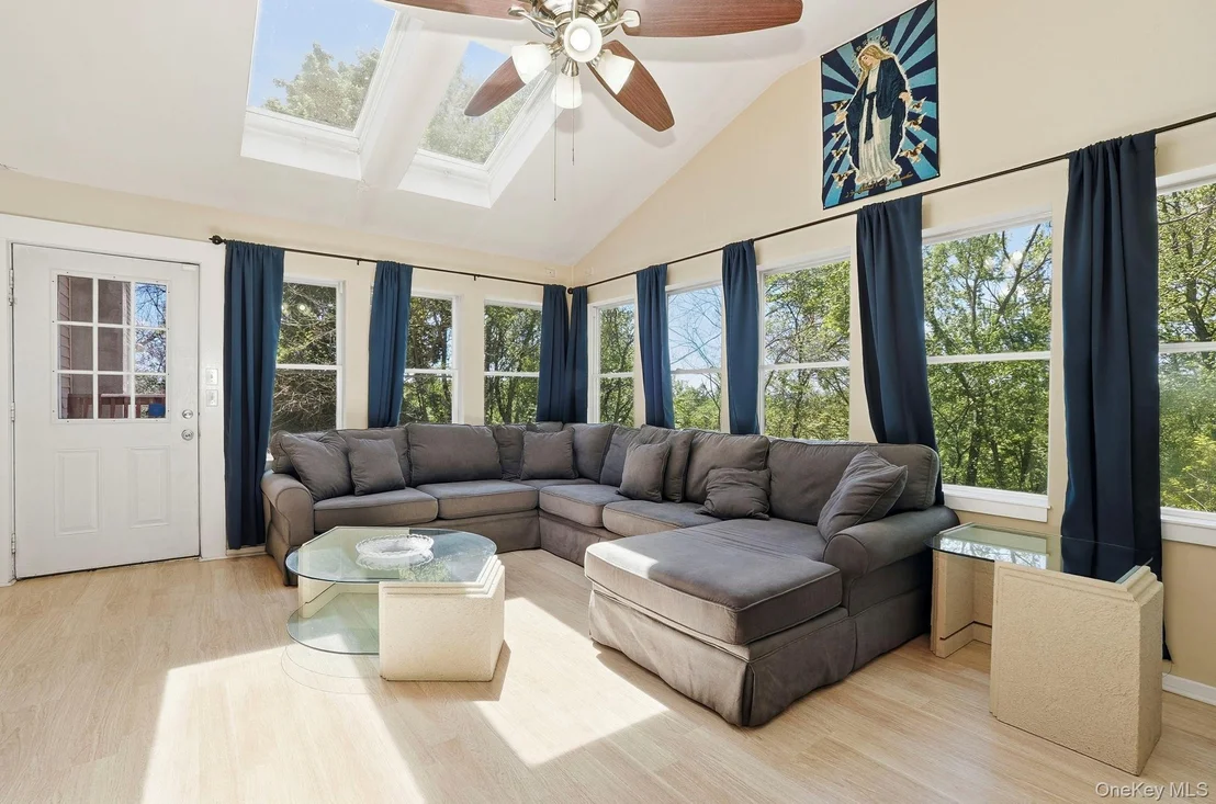Photo of 29 Hillview Drive
