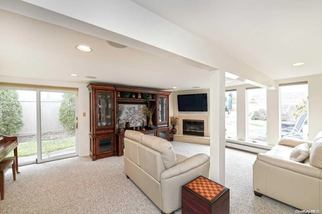 Photo of 2864 Shore Drive