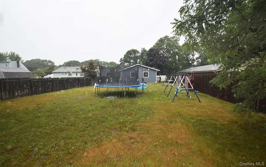 Photo of 143 Meadowmere Avenue