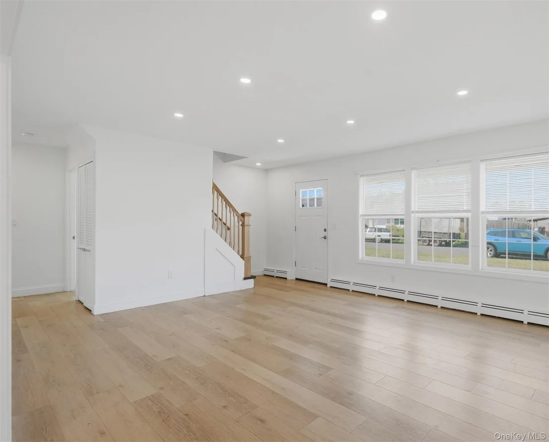 Photo of 22 Jumping Brook Lane